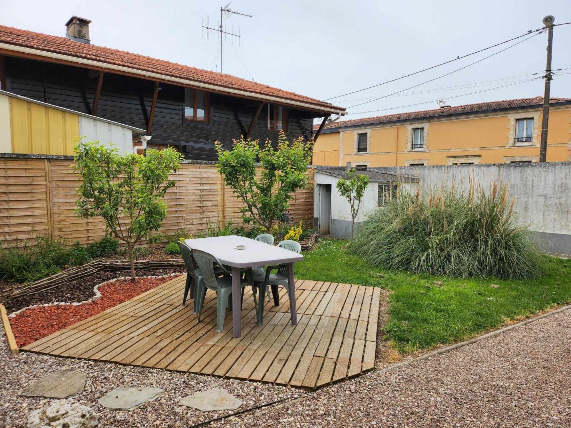 Maison De Campagne Norrois Eksteriør billede